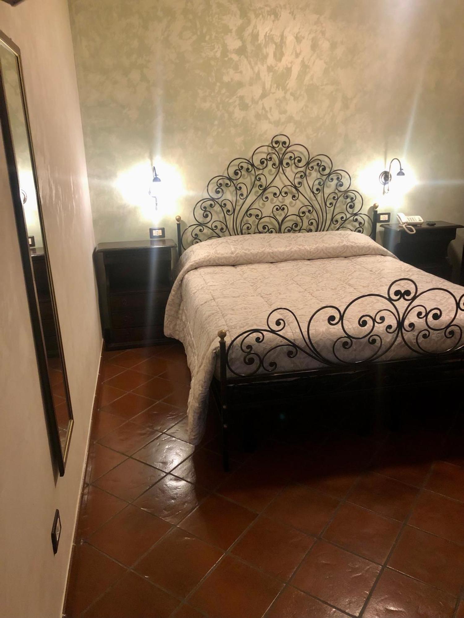 Hotel Bucaneve Pescasseroli Kültér fotó