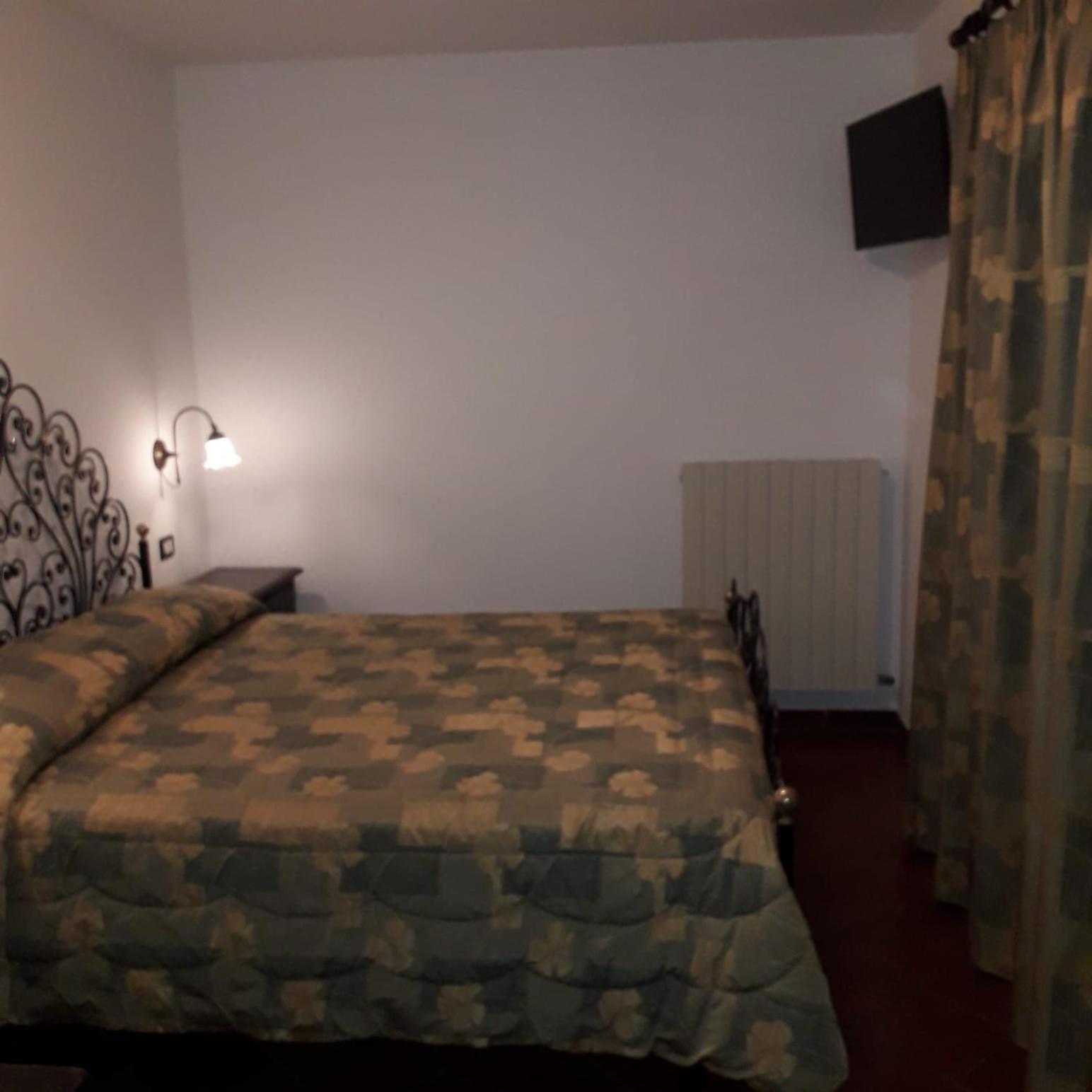 Hotel Bucaneve Pescasseroli Kültér fotó