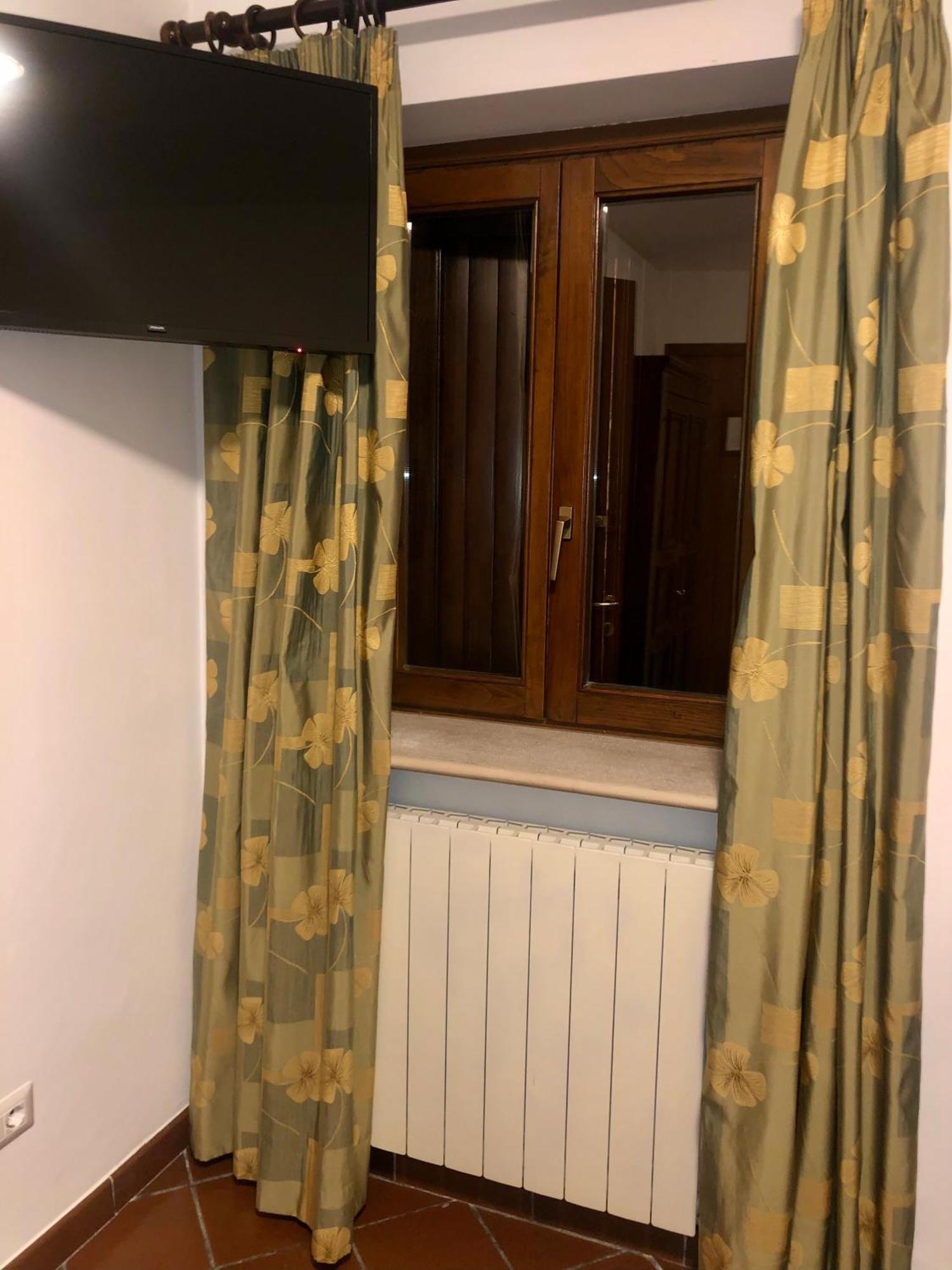 Hotel Bucaneve Pescasseroli Kültér fotó