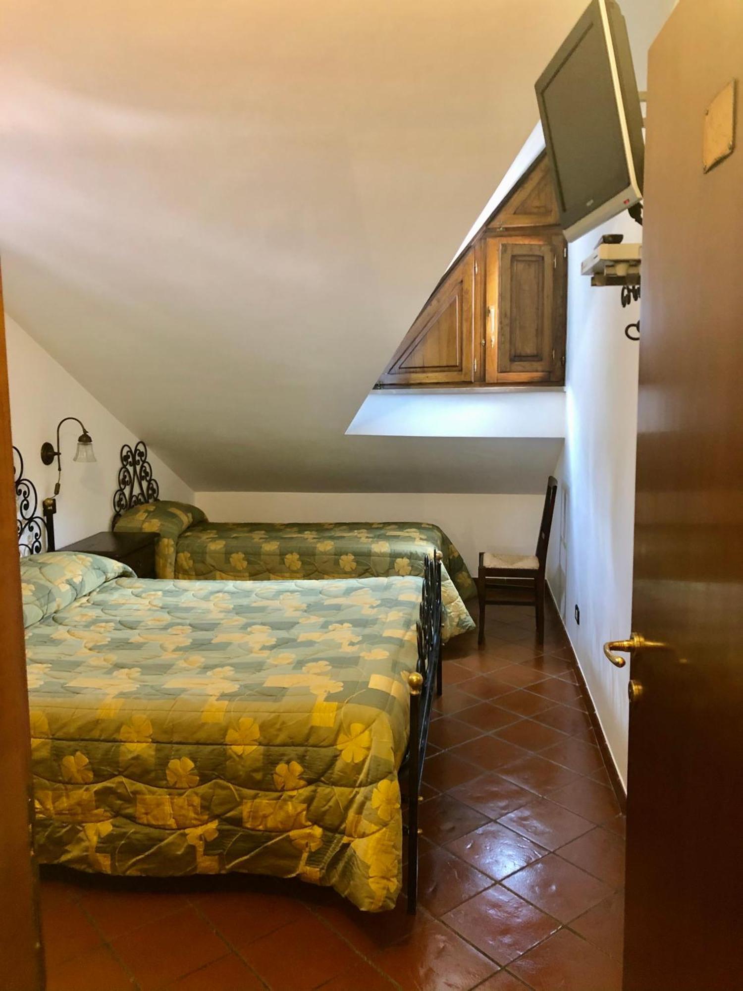 Hotel Bucaneve Pescasseroli Kültér fotó